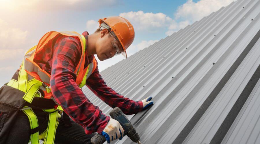 GAF certified roofer in Oconee, IL