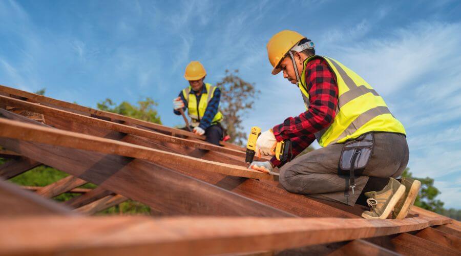 Expert Emergency Roof Repairs services in Oconee, IL